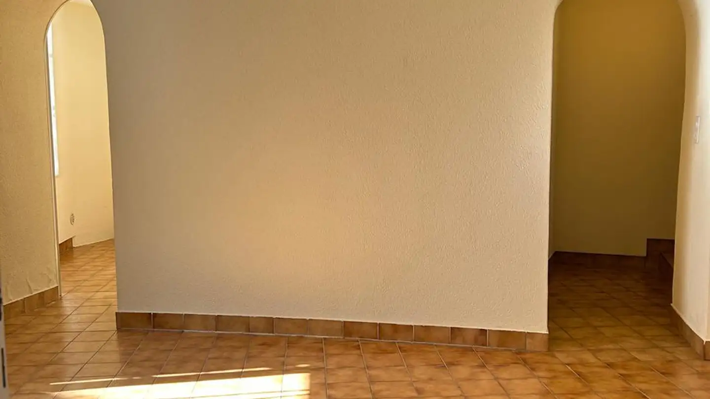 Apartment for rent - 1169 Yens - Photo 4