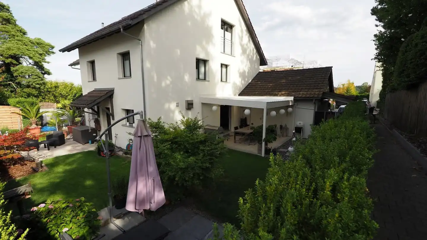 Row house for sale - Glärnischstrasse, 8155 Niederhasli