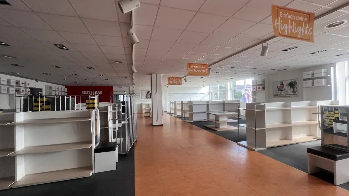 Immeuble mixte à louer - Bönirainstrasse 4, 8800 Thalwil
