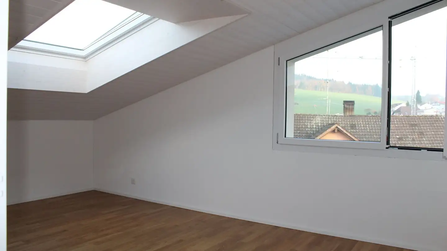Attic flat for rent - Luzernerstrasse, 6025 Neudorf - Photo 2