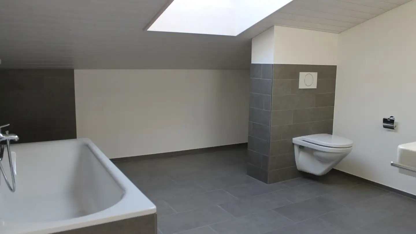 Attic flat for rent - Luzernerstrasse, 6025 Neudorf - Photo 3