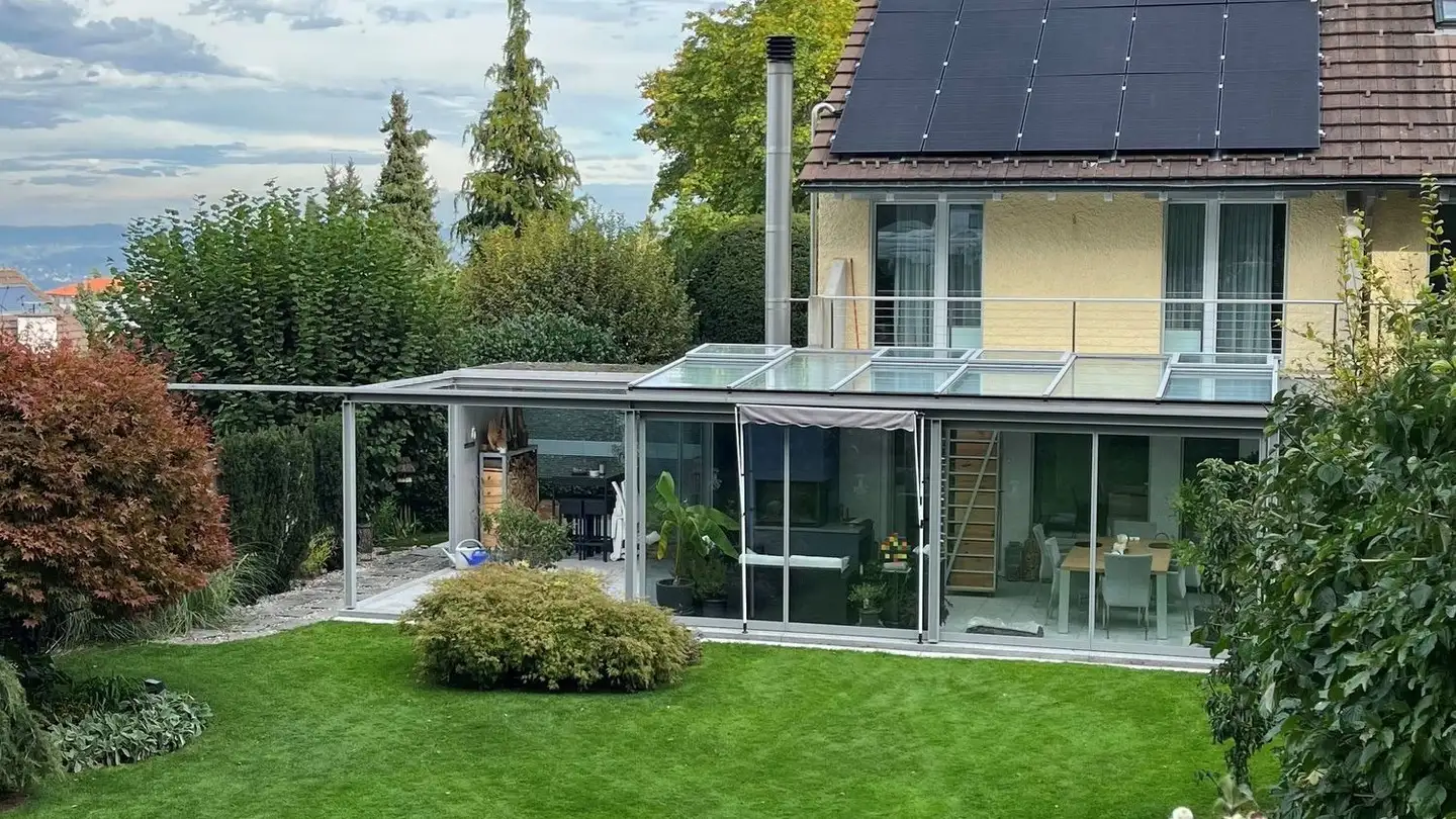 Casa bifamiliare in vendita - Bergholzweg 2, 8123 Ebmatingen
