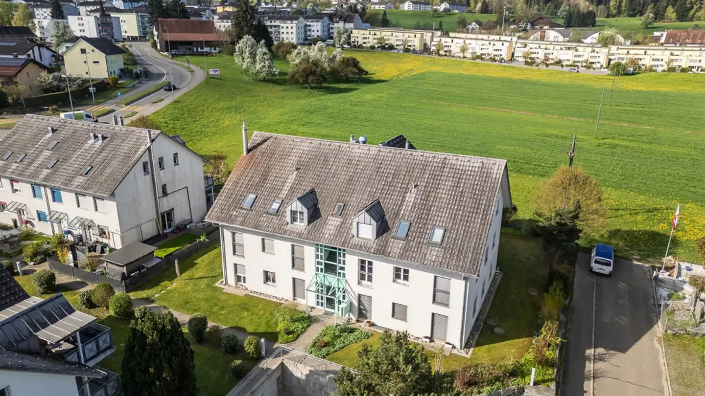 Mehrfamilienhaus kaufen - Pfannenstielstrasse 3, 8618 Oetwil am See - Foto 2