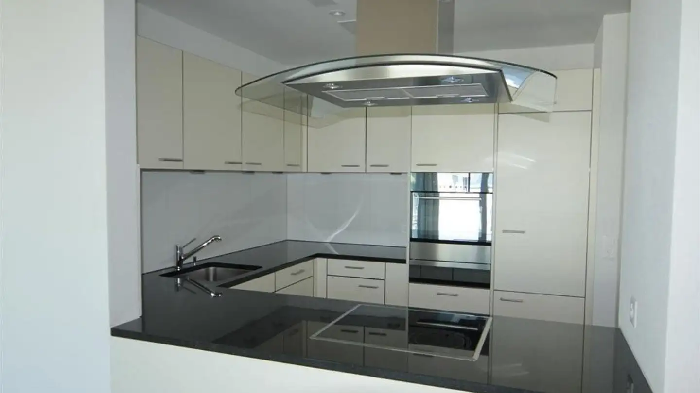 Penthouse for rent - Gostenstrasse 1, 8882 Unterterzen - Photo 3