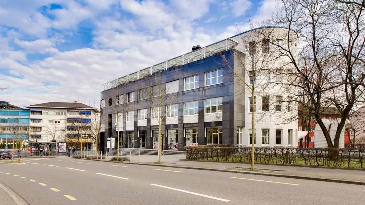Bureau à louer - Schaffhauserstrasse 110, 8152 Glattbrugg
