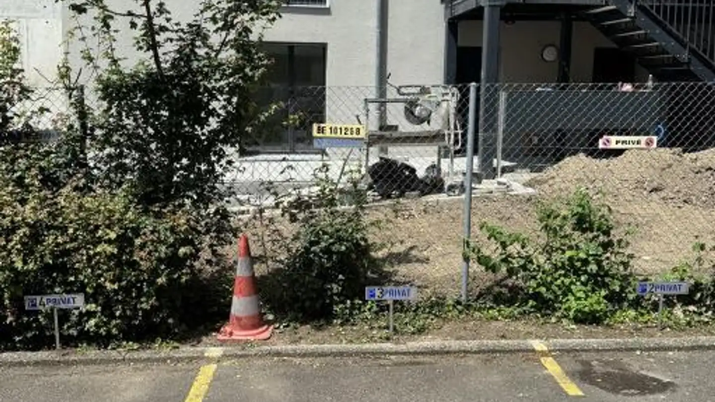 Parcheggio esterno in affitto - Rue Du Crêt / Rainstrasse 14, 2503 Biel/Bienne