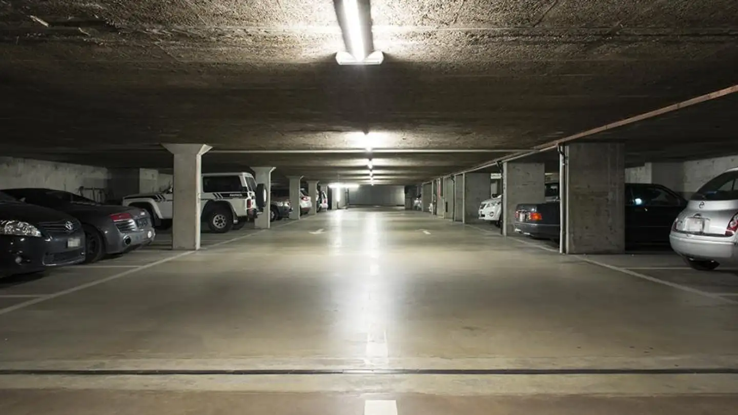 Underground parking space for rent - Chemin de Beau-Soleil 5, 1206 Genève - Photo 4