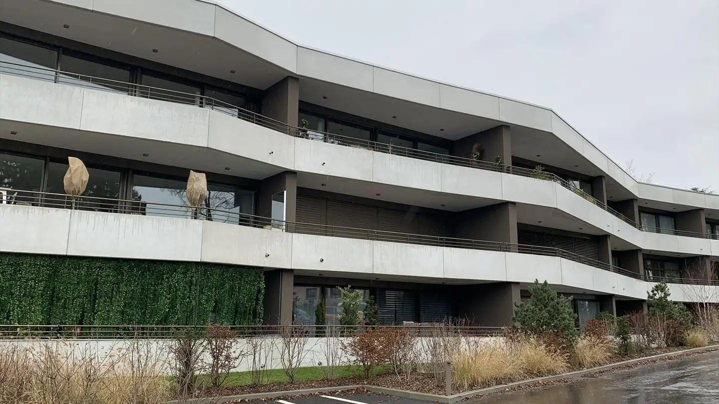 Covered parking space for rent - Route De La-Capite 118b, 1253 Vandoeuvres