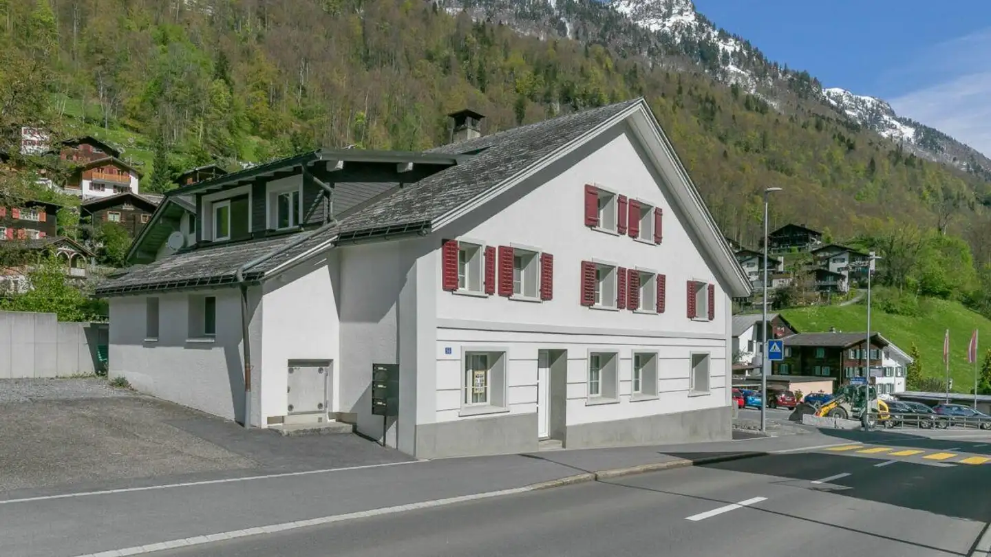 Mehrfamilienhaus kaufen - Hauptstrasse 56, 8775 Luchsingen
