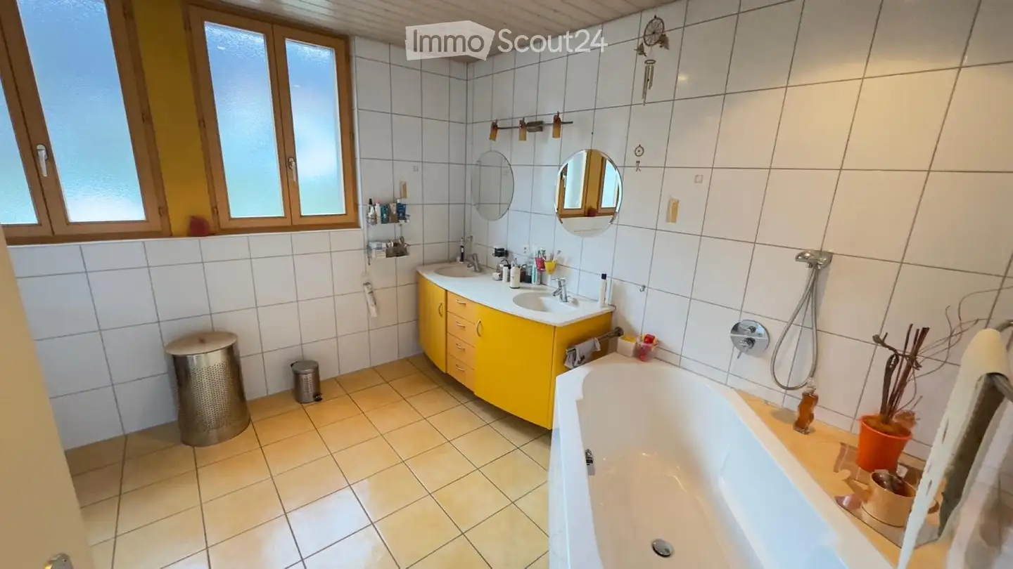 Apartment for sale - 2738 Court - Photo 4