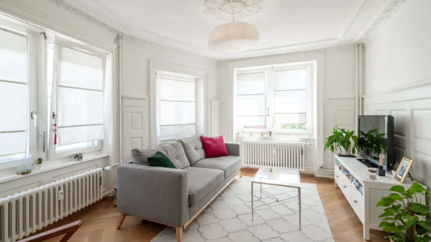 Residential building for sale - 8853 Lachen SZ - Photo 3