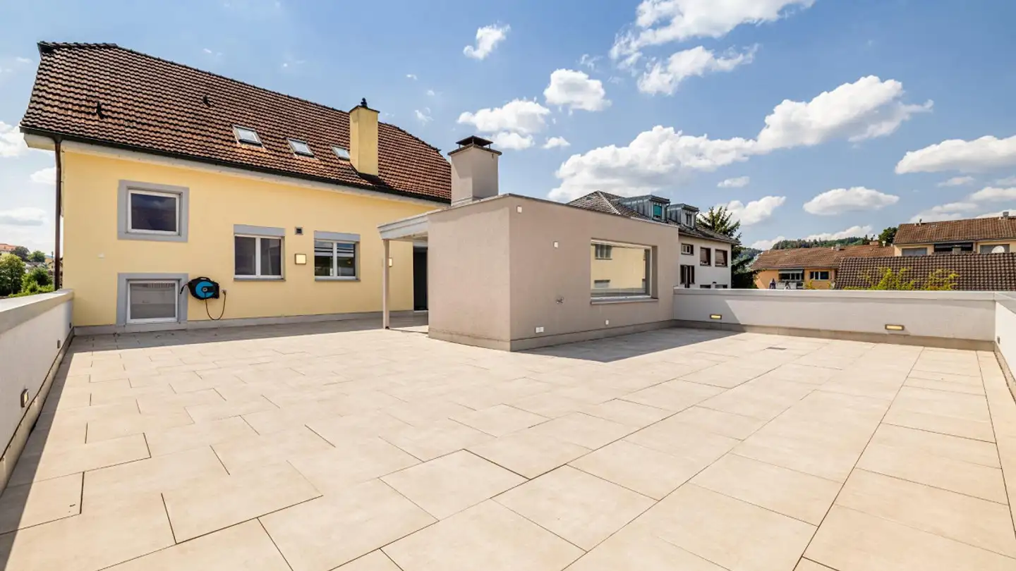 Penthouse for rent - Winterthurerstrasse 8, 8370 Sirnach - Photo 2