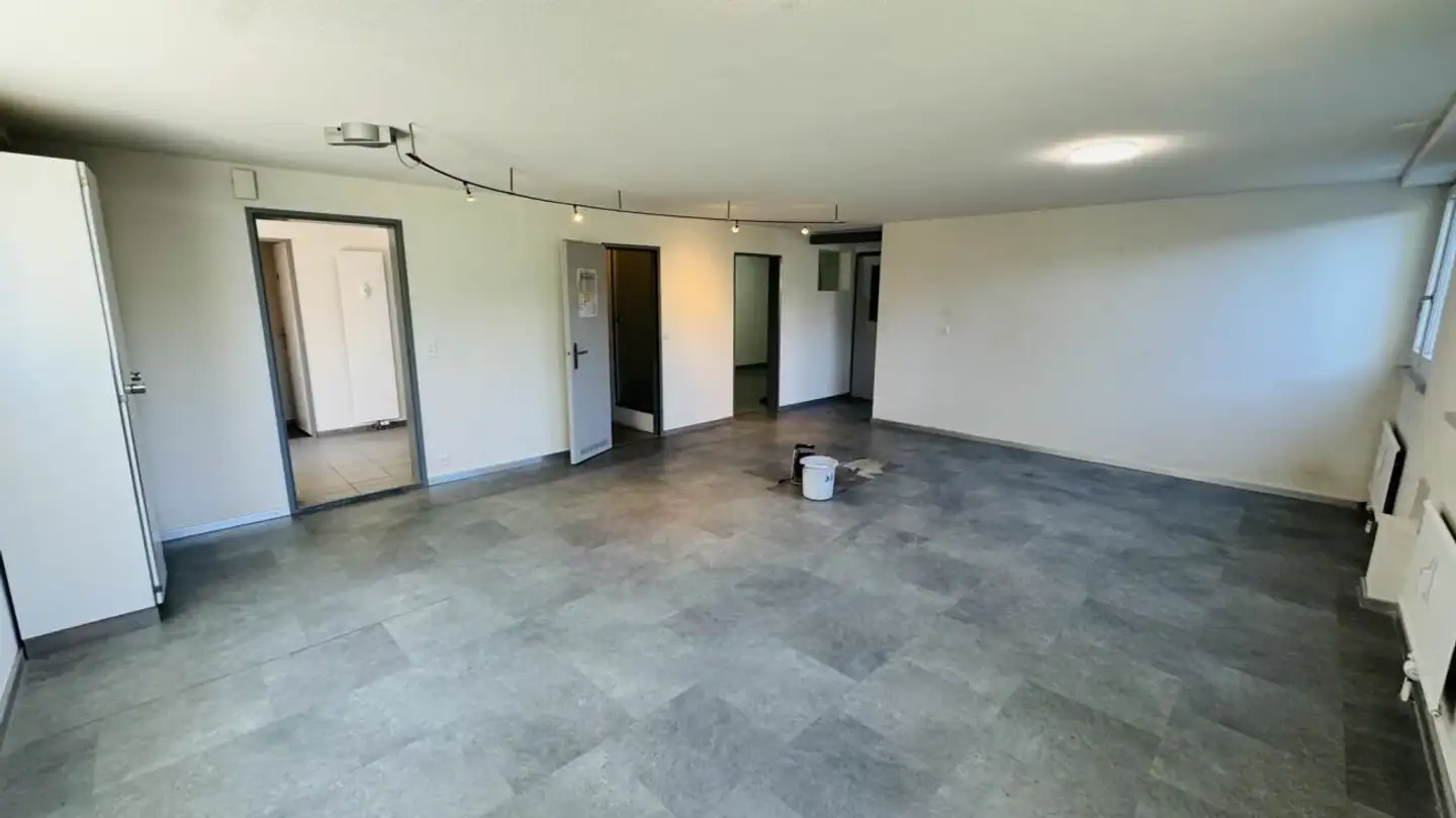 Gewerbe kaufen - Benkenstrasse 25, 4106 Therwil - Foto 3