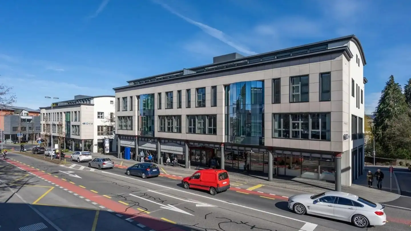 Gewerbe mieten - Dorfplatz 4, 6330 Cham