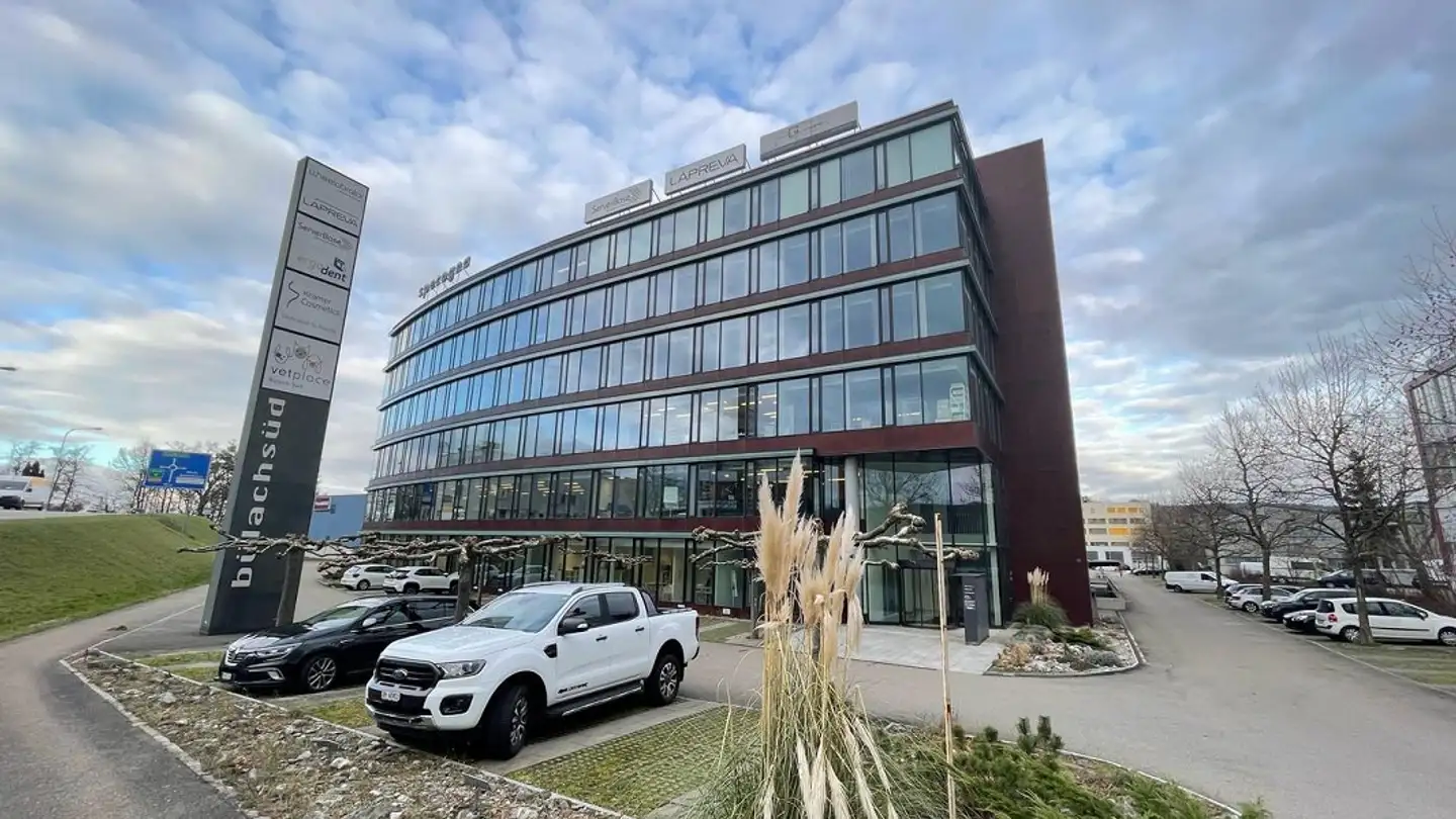 Bürofläche mieten - Kasernenstrasse 1, 8184 Bachenbülach