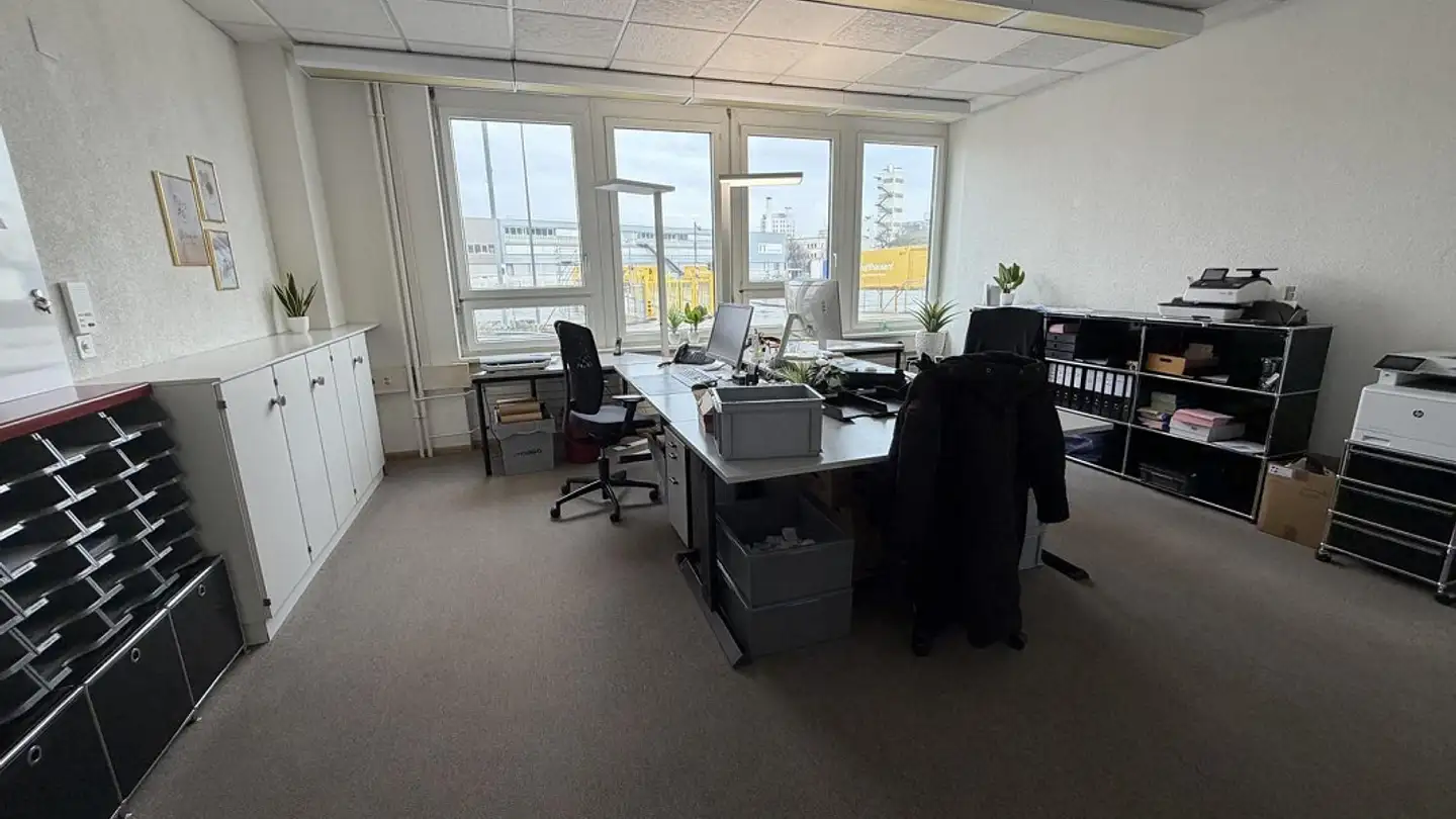 Commercial for rent - Muttenzerstrasse 109, 4133 Pratteln - Photo 2