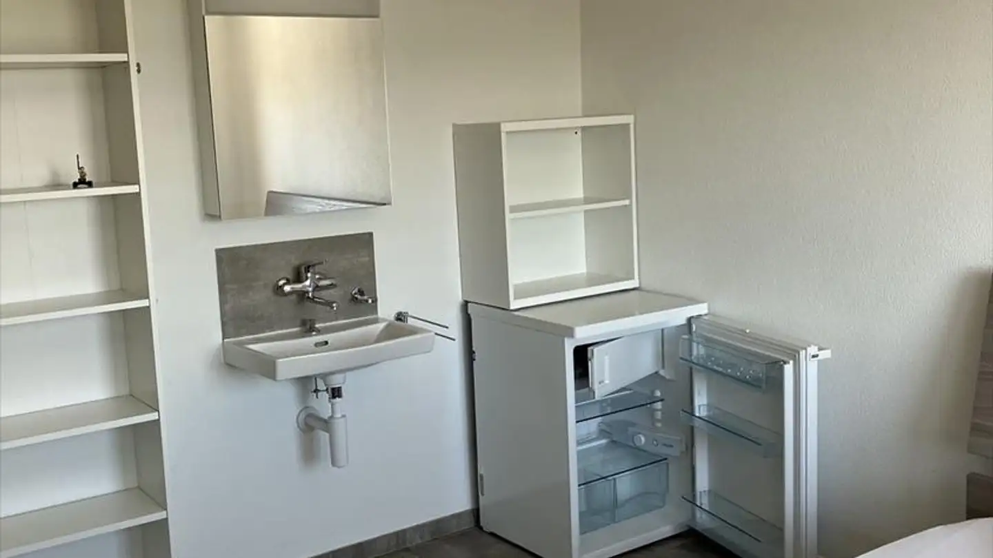 Wohnung mieten - Rue de la Maigroge 12, 2072 St-Blaise - Foto 4