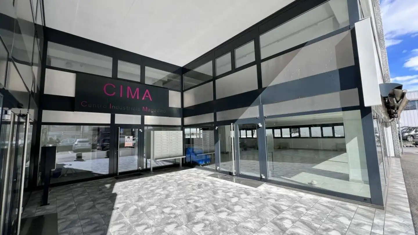 Factory for rent - 6594 Contone