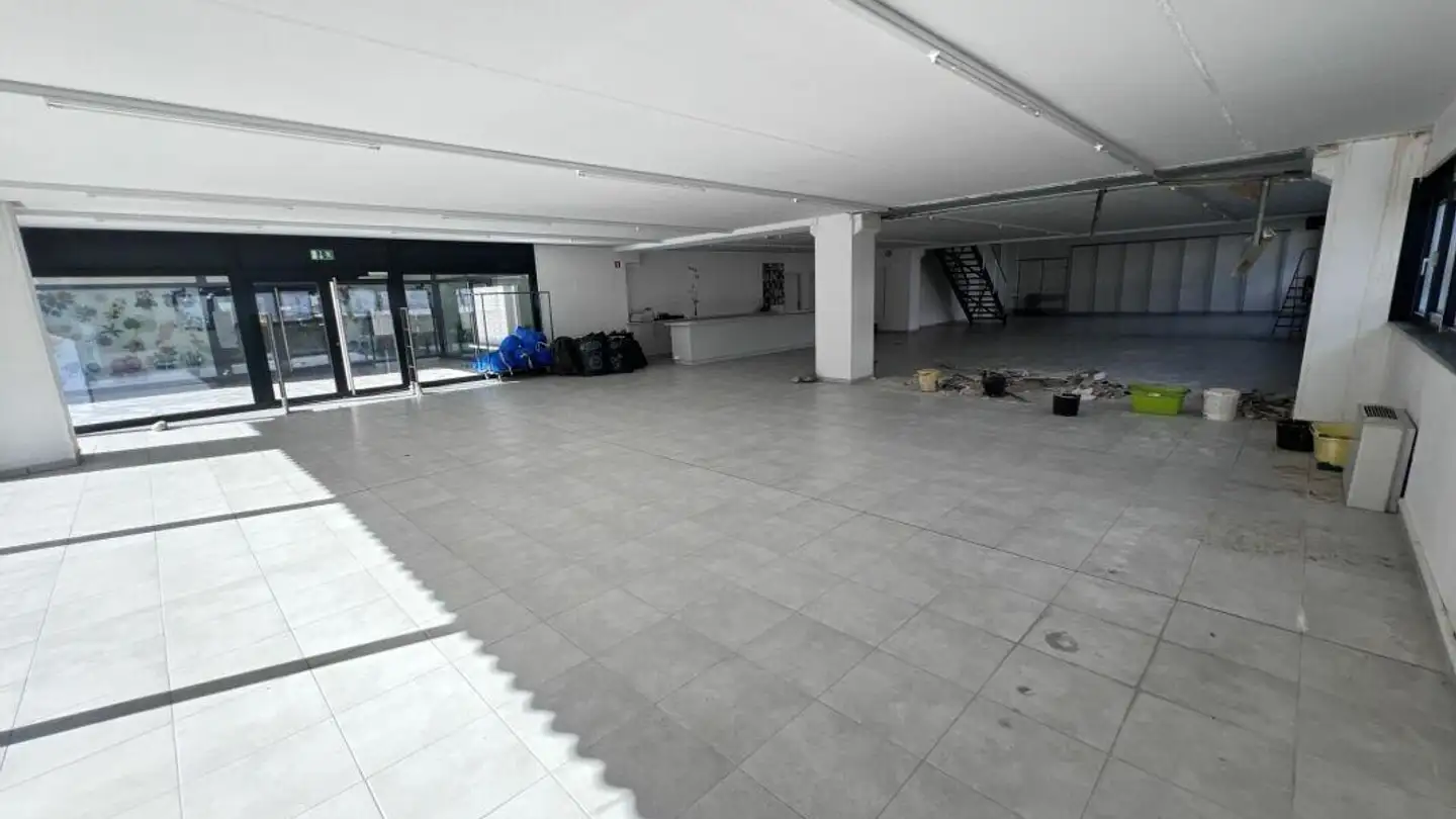 Factory for rent - 6594 Contone - Photo 3