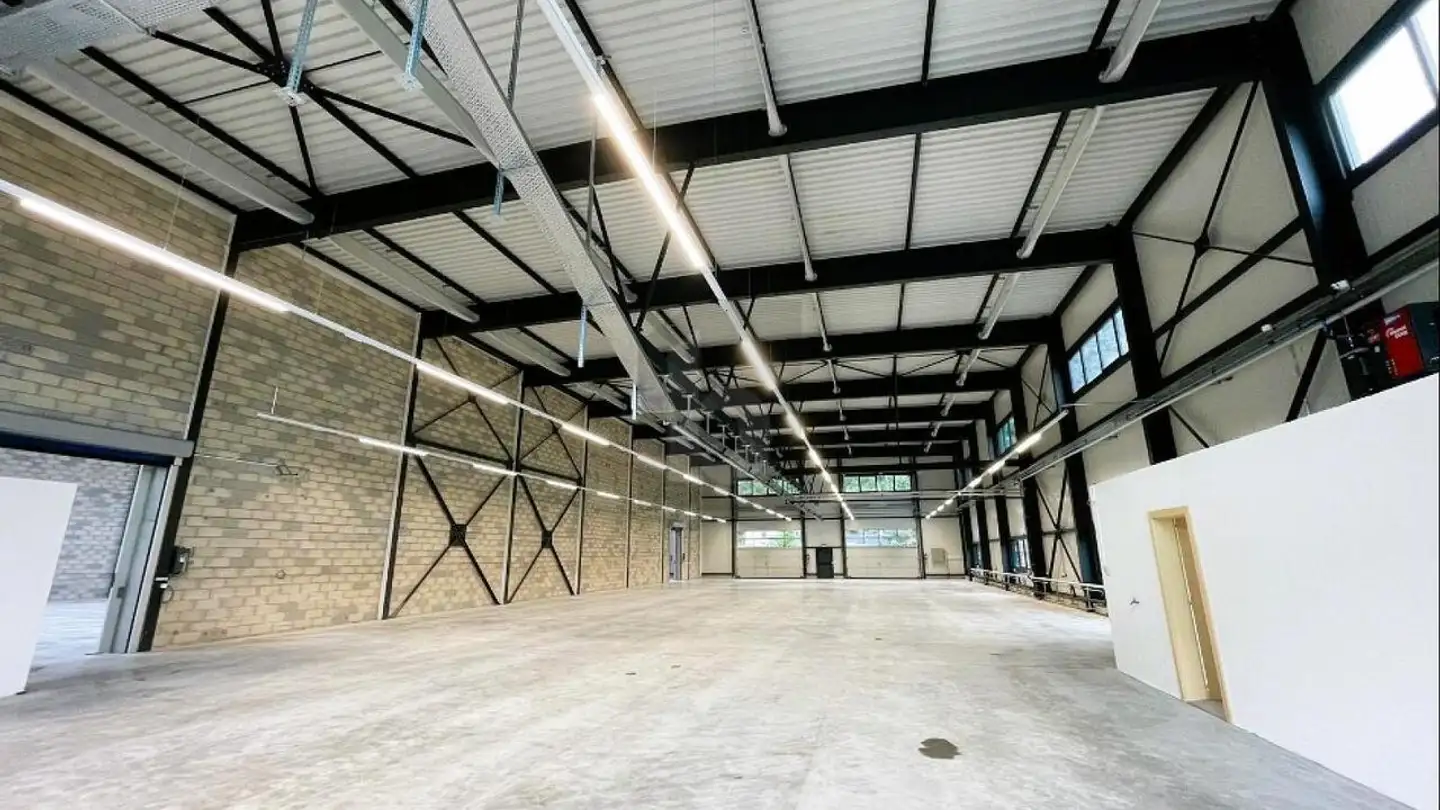 Industrial property for rent - Sierre, 3960 Sierre