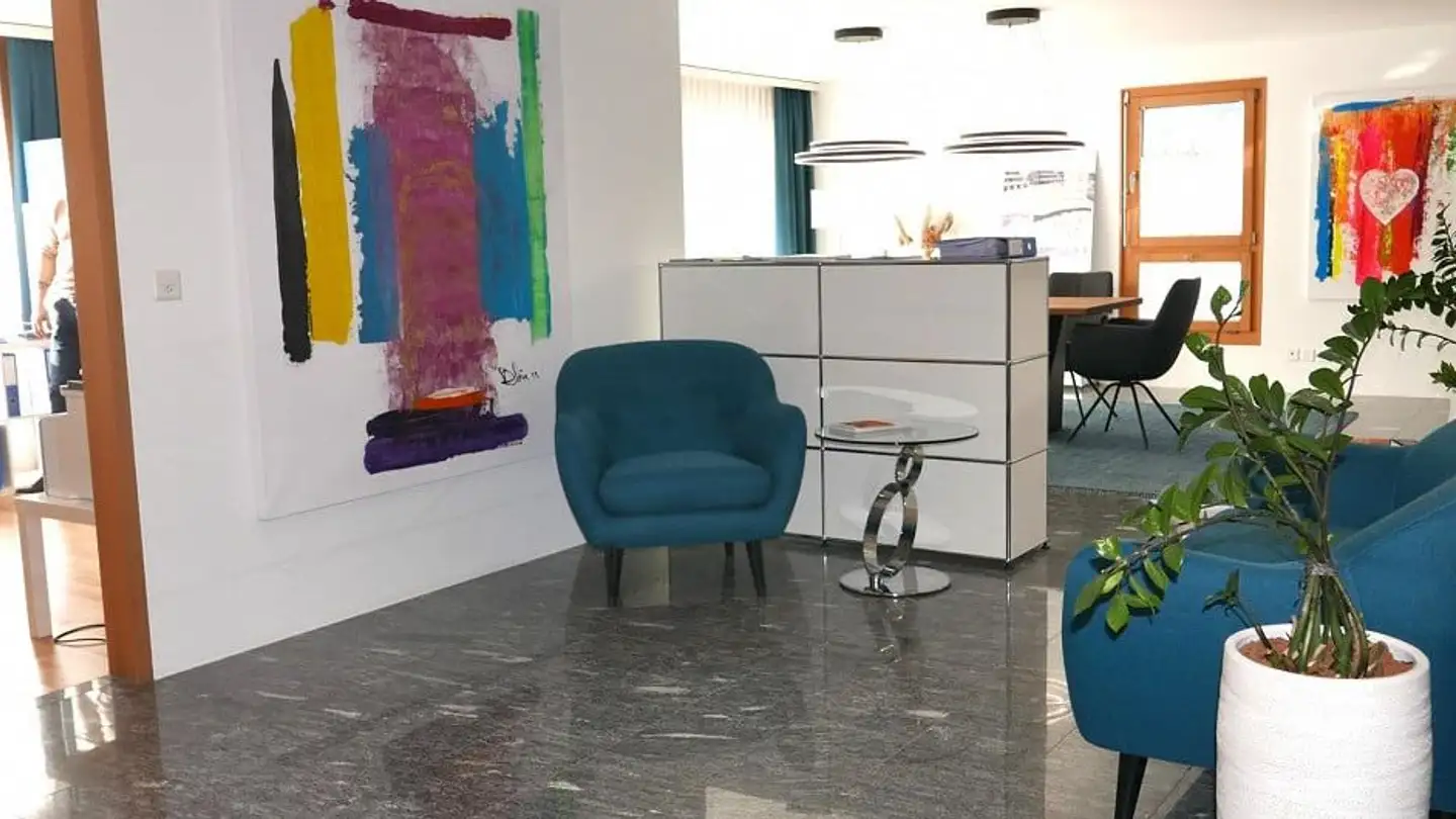 Mixed-use building for rent - Im Loretscher 5, 7304 Maienfeld - Photo 3