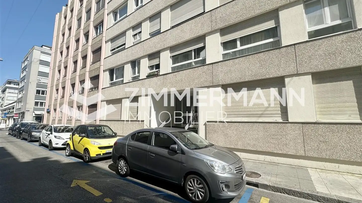 Place de parking extérieure à louer - Rue De Richemont, 1202 Genève