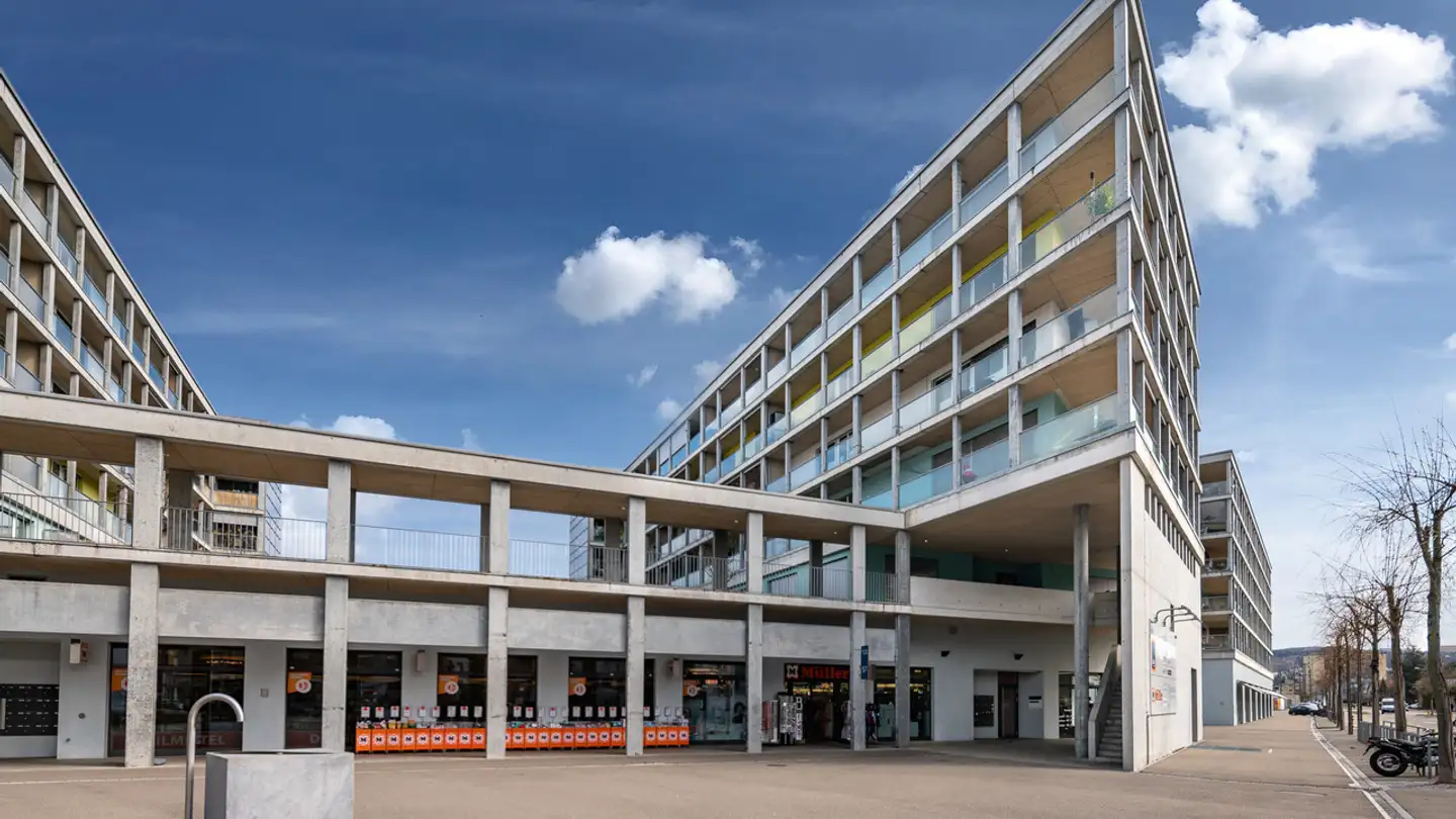 Tiefgaragenstellplatz mieten - 8953 Dietikon
