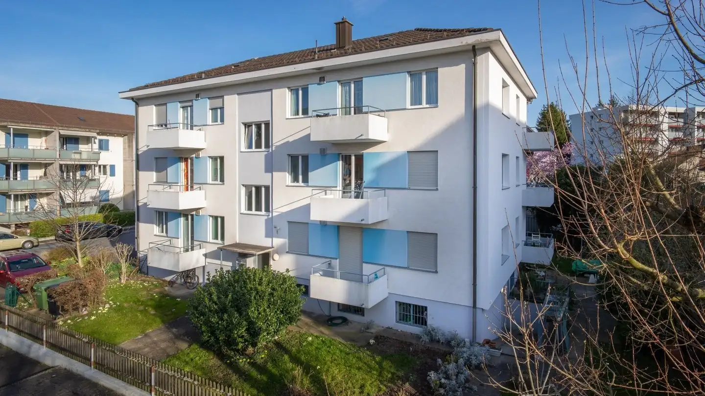 Place de parking extérieure à louer - Vorstadtstrasse 12, 8953 Dietikon