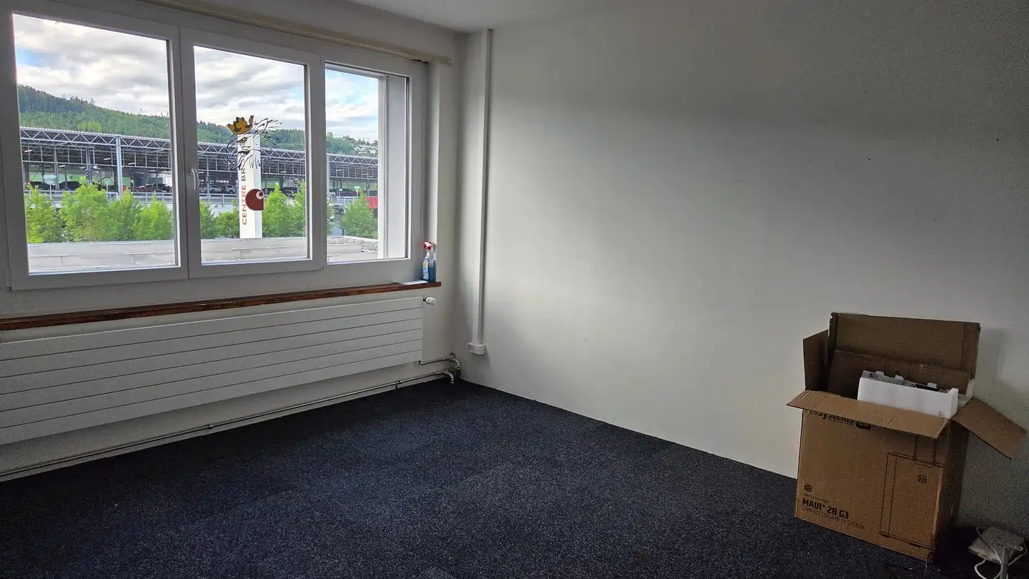 Office space for rent - Industriestrasse 37c, 2555 Brügg BE