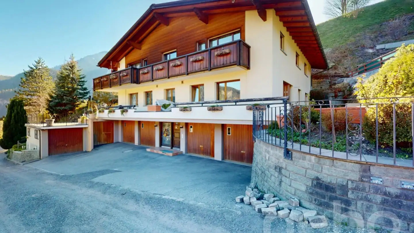 Residential building for sale - 7430 Thusis