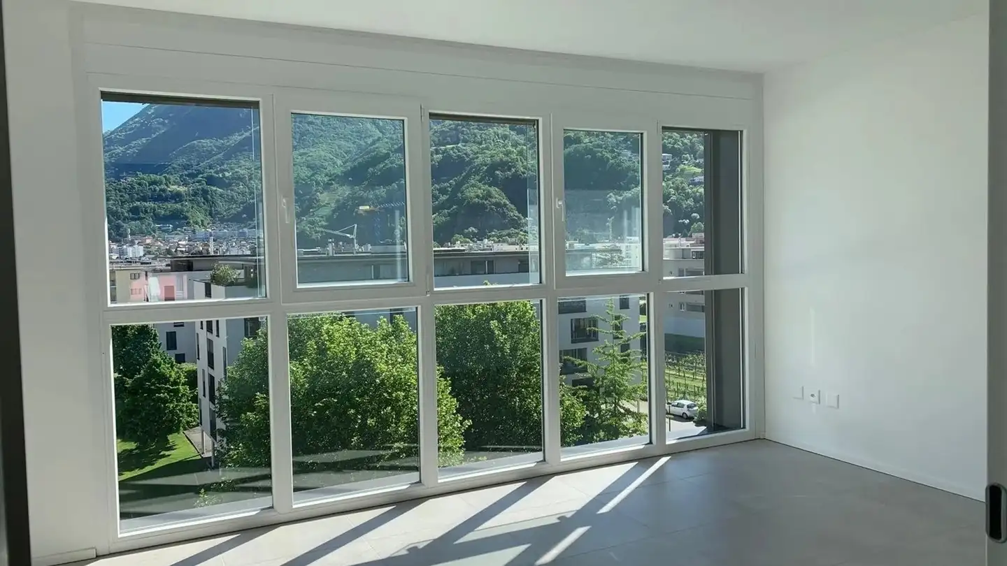 Appartamento in affitto - Viale Stazione, 6512 Giubiasco - Photo 4