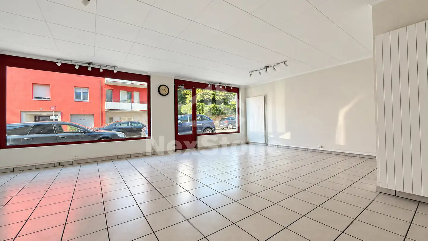 Shop for rent - Avenue De La Gare 8, 1814 La Tour-de-Peilz - Photo 2