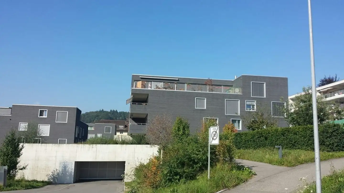 Single garage for rent - Widlerstrasse 1, 5022 Rombach