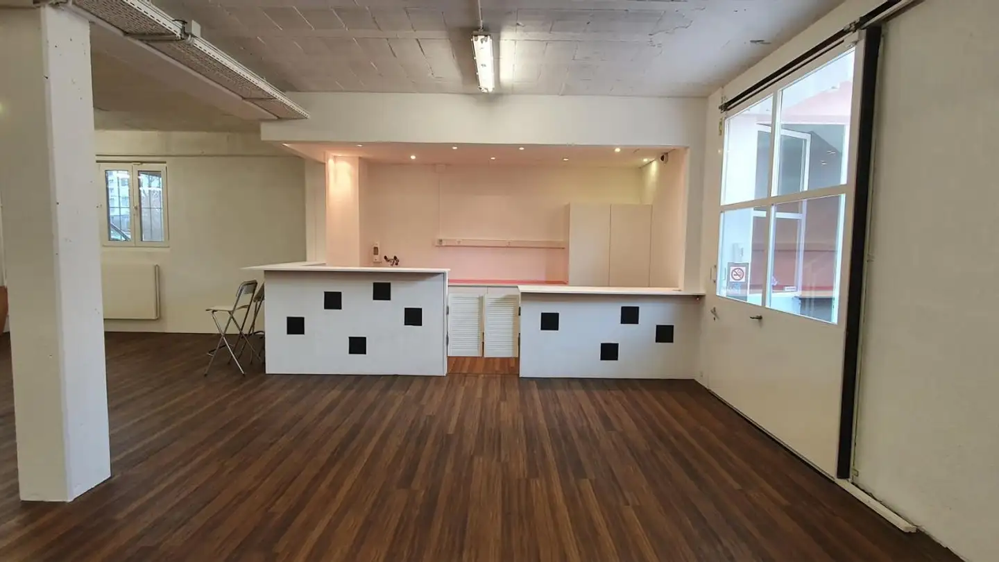 Bürofläche mieten - Stationsstrasse 71, 8606 Nänikon