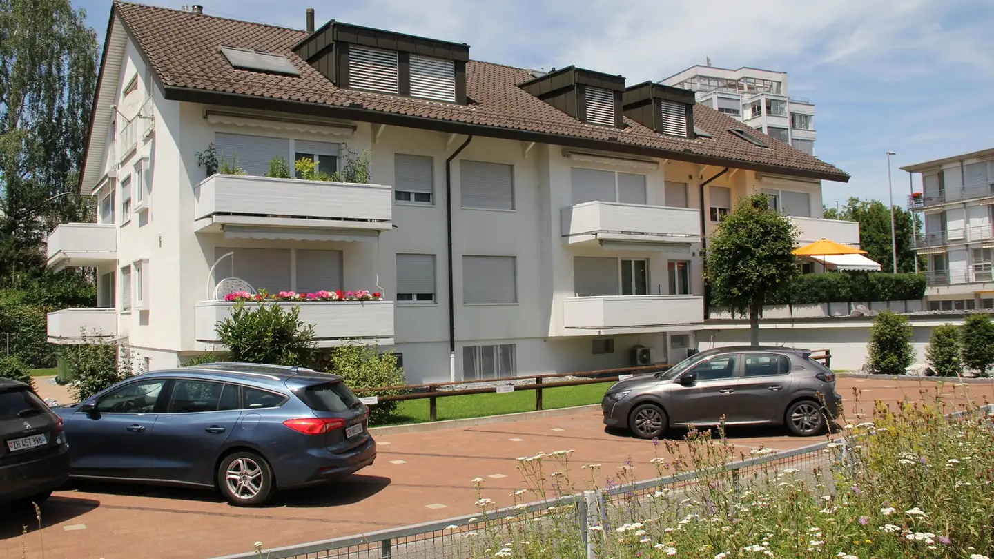 Outdoor parking space for rent - Giebeleichstrasse 46, 8152 Glattbrugg - Photo 2