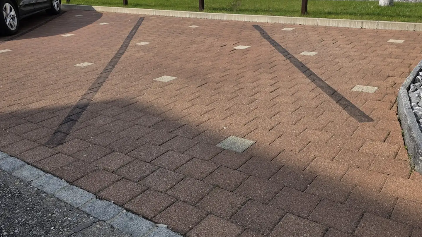 Outdoor parking space for rent - Giebeleichstrasse 46, 8152 Glattbrugg - Photo 3