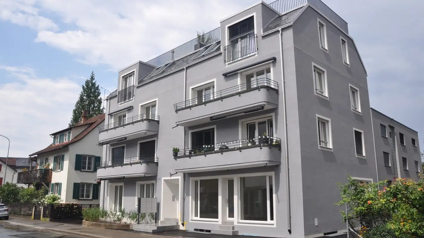 Commercial à louer - Seestrasse 22, 8610 Uster