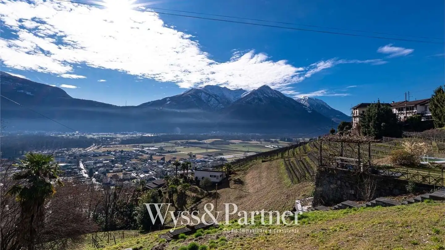 Villa à louer - 6597 Agarone