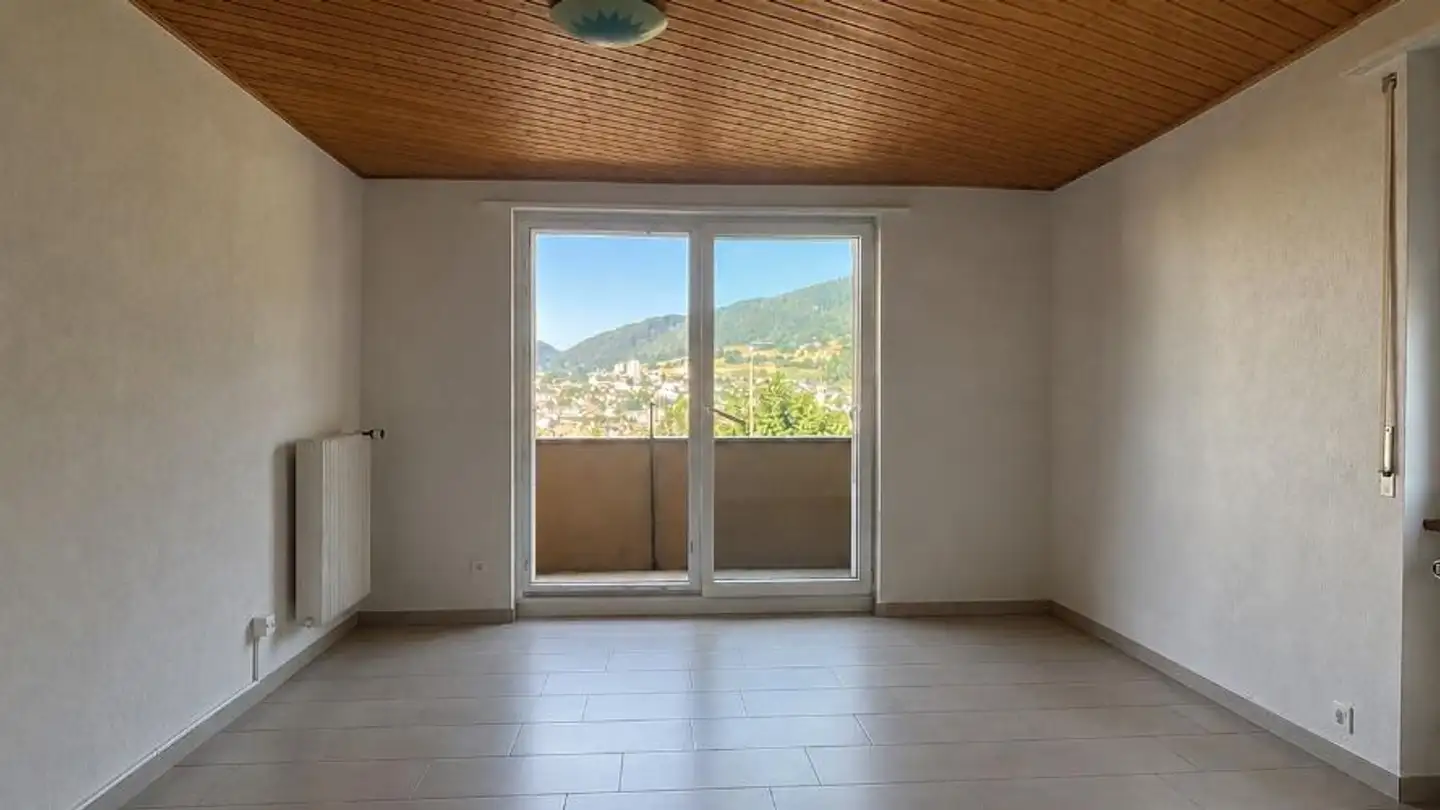 Apartment for sale - 2740 Moutier - Photo 2