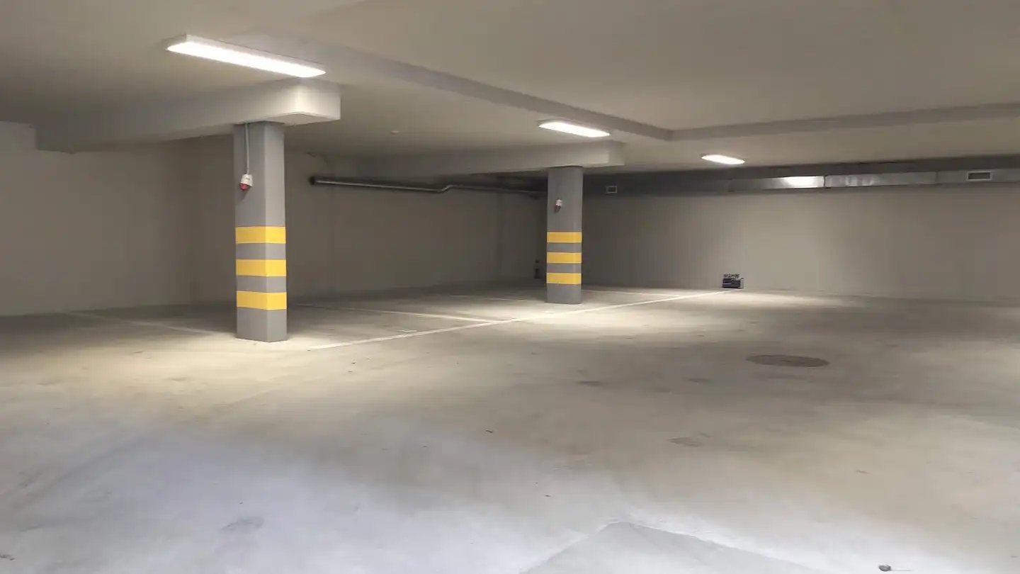 Tiefgaragenstellplatz mieten - Im Aengerli 6, 4313 Möhlin