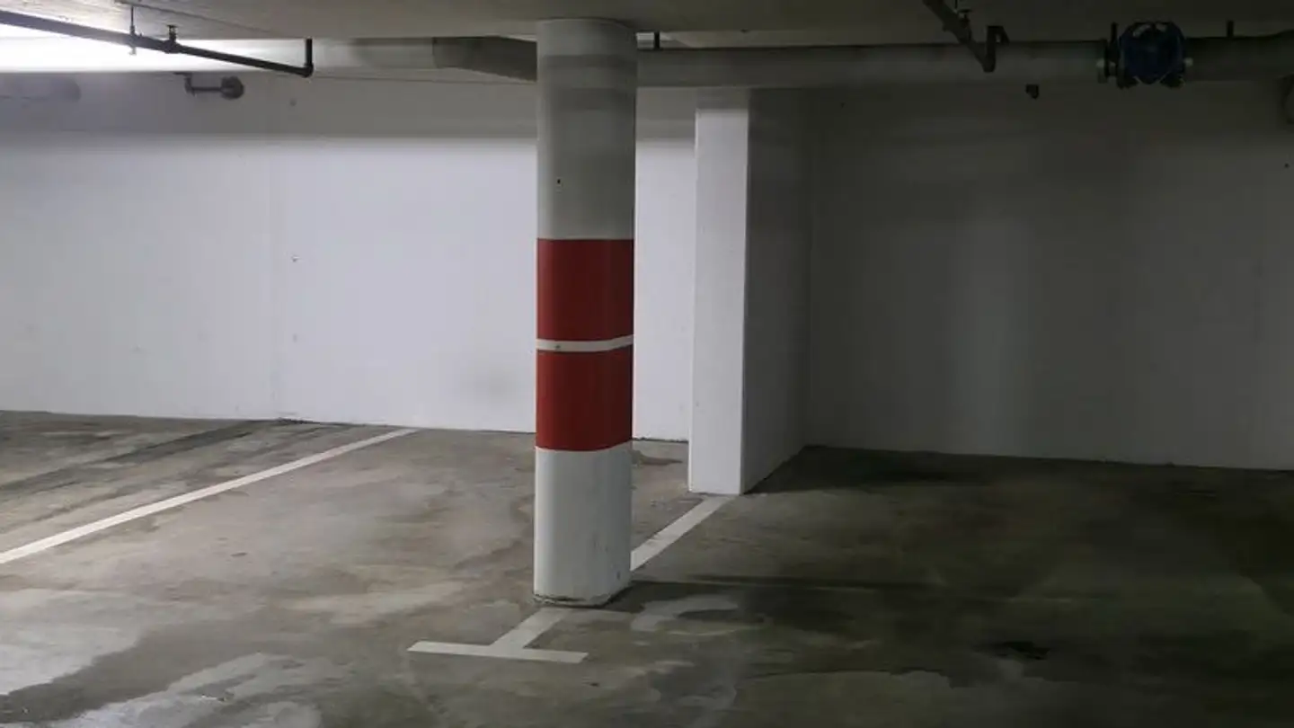 Single garage for rent - Gartenweg 4, 6030 Ebikon