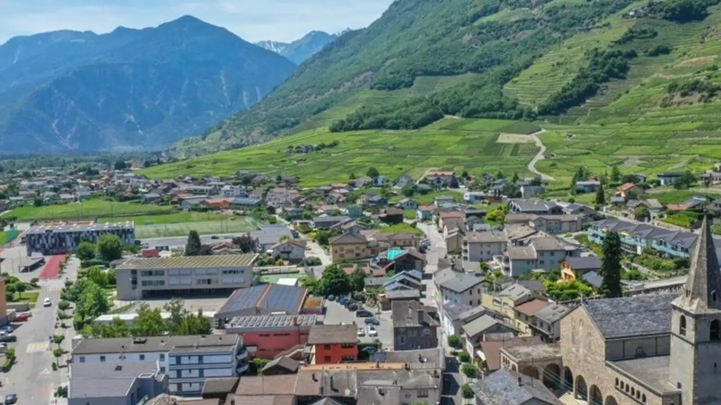 Edificio ad uso misto in affitto - Rue de l'Eglise, 1926 Fully - Foto 2