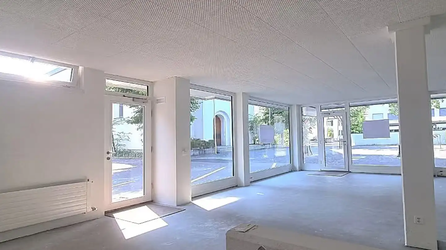 Commercial à louer - Kirchgasse 4, 4153 Reinach BL