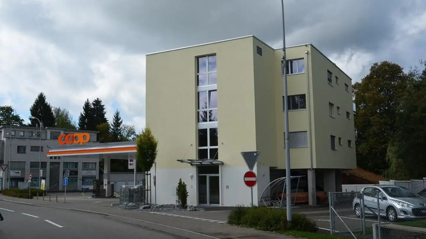 Place de parking extérieure à louer - Grünaustrasse 1, 9300 Wittenbach