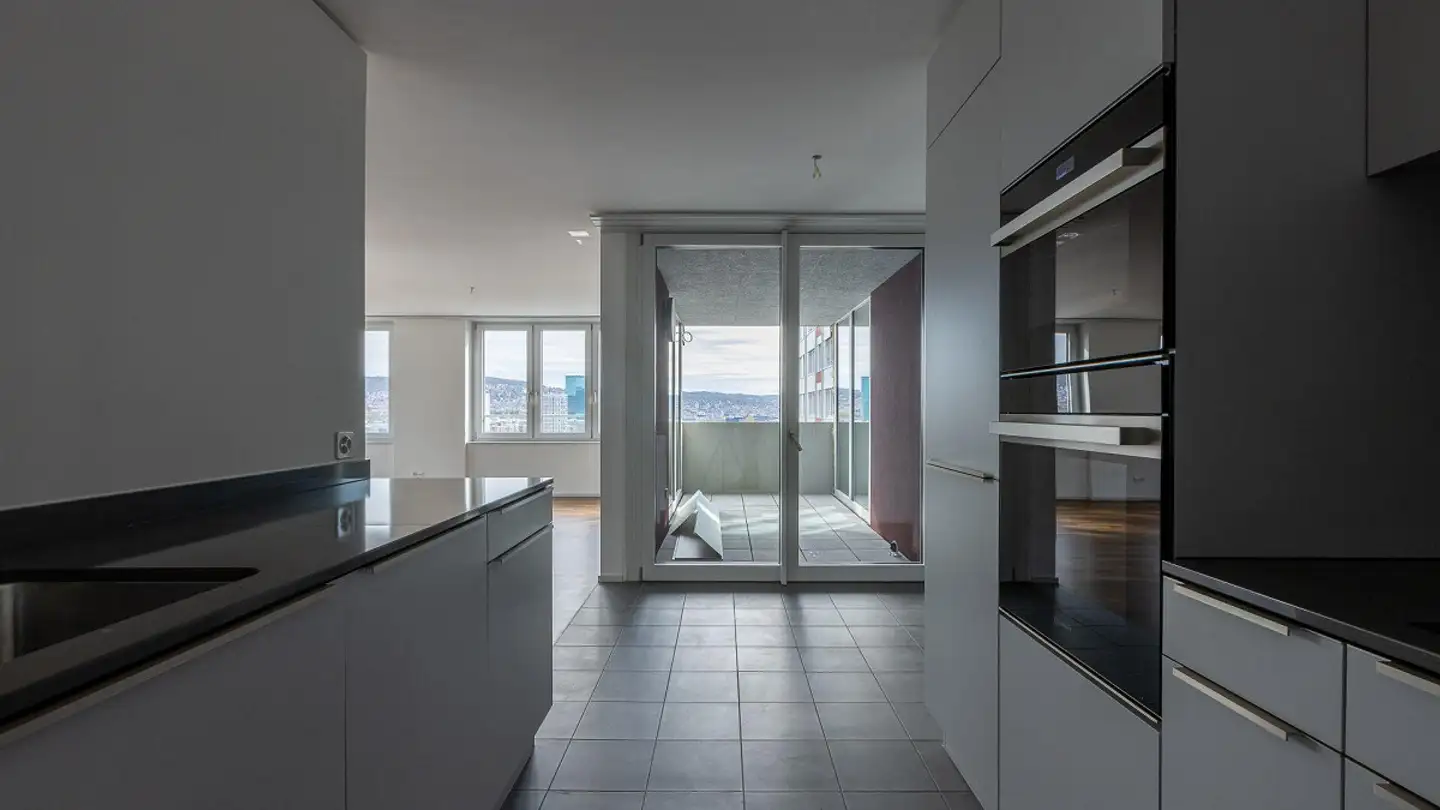 Appartamento in affitto - Hohlstrasse 440a, 8048 Zürich