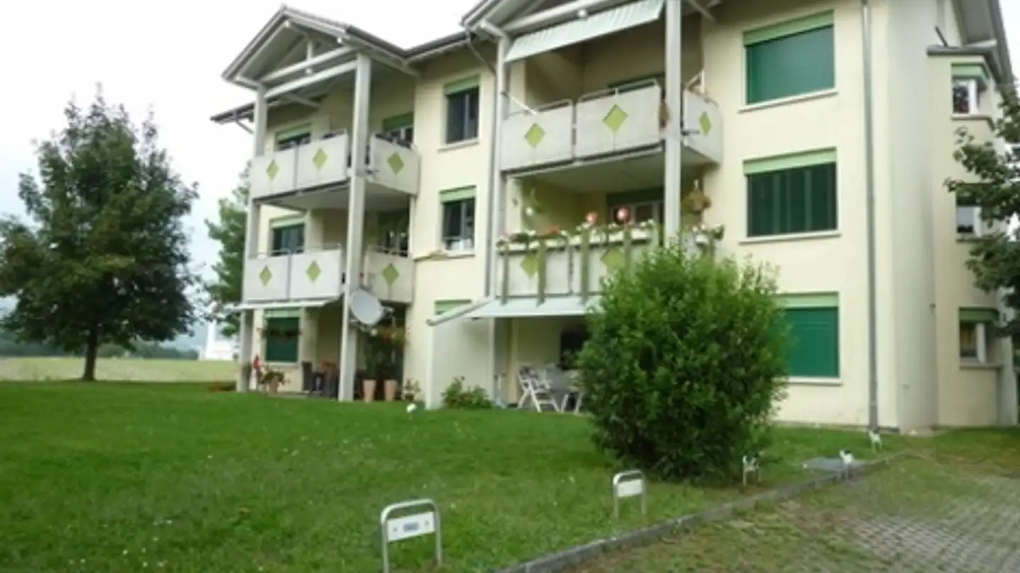 Dachgeschosswohnung mieten - Furlängeweg 519, 5325 Leibstadt