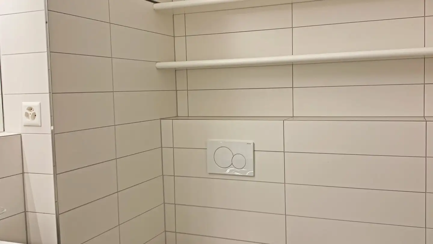 Apartment for rent - Viale Alessandro Volta, 6830 Chiasso - Photo 3