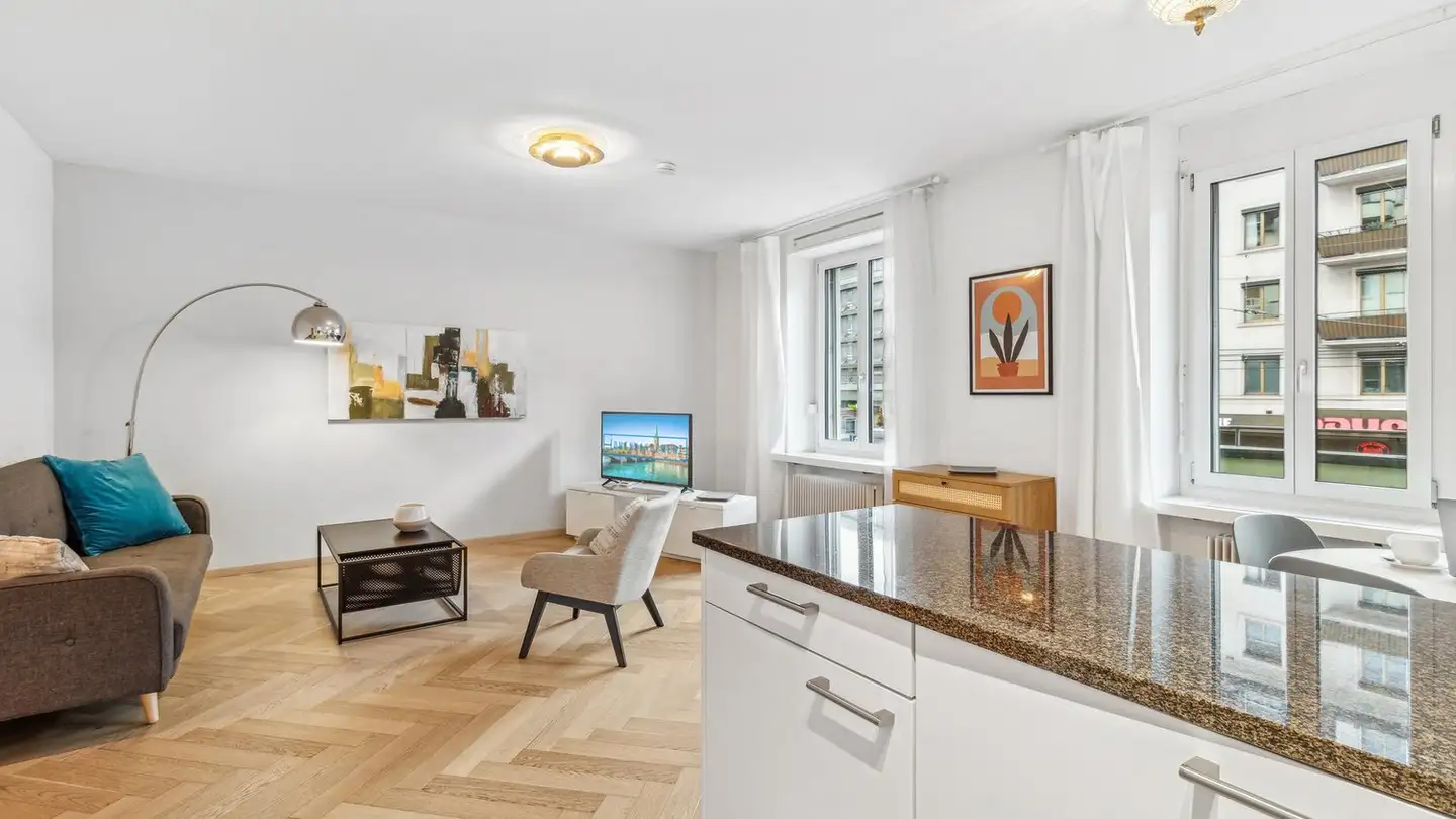 Appartement meublé à louer - Badenerstrasse 356, 8004 Zürich