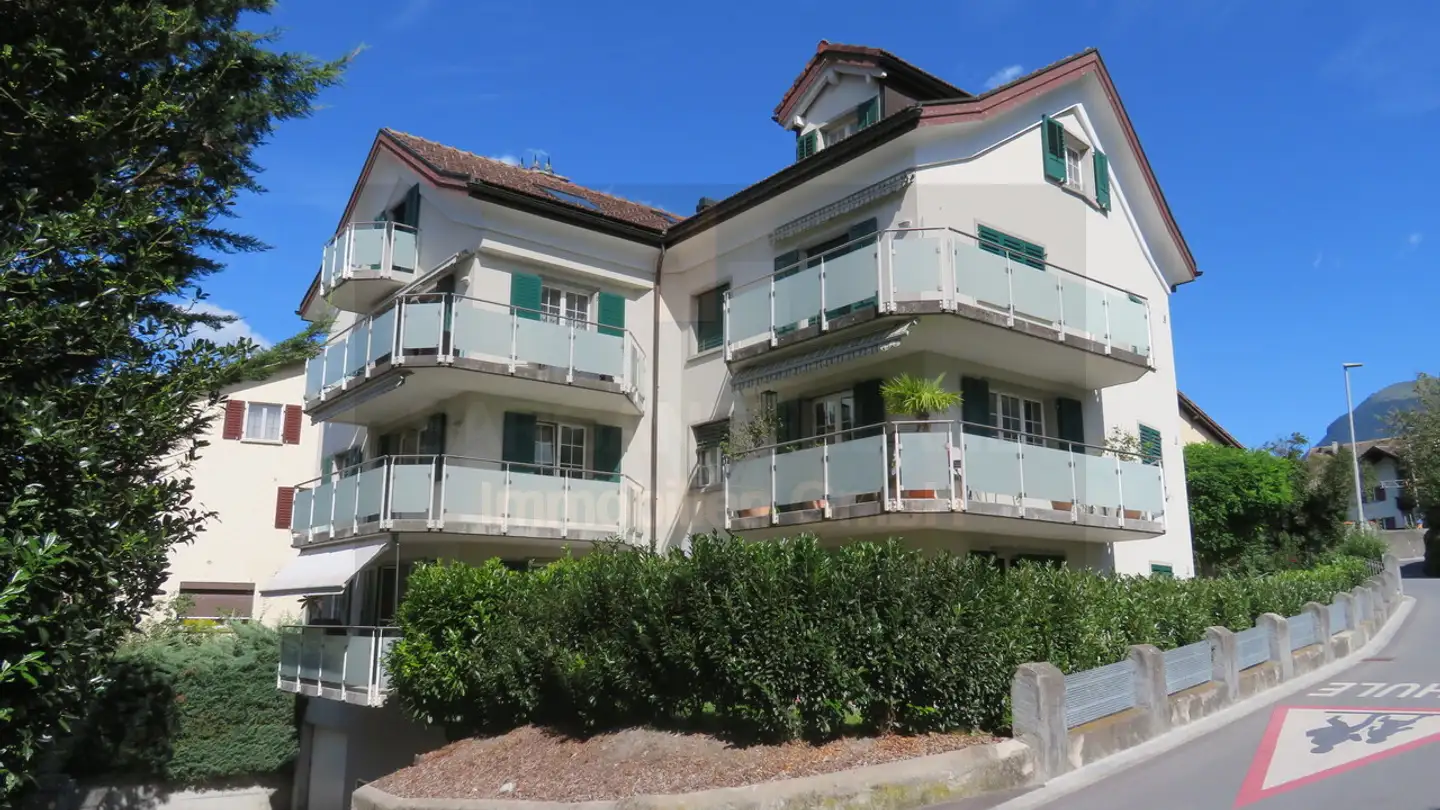 Tiefgaragenstellplatz mieten - Pfandgraben, 7304 Maienfeld