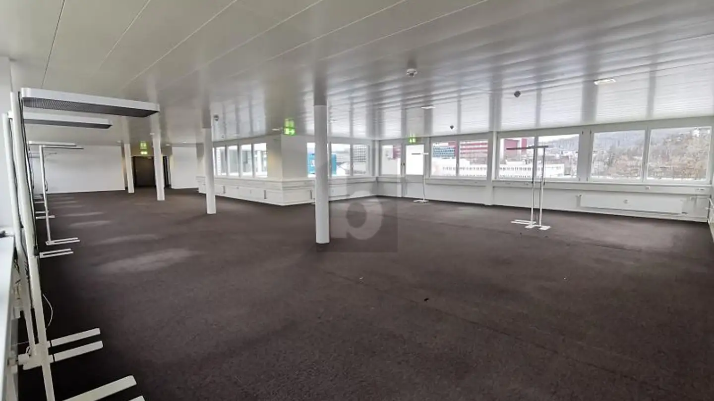 Bürofläche mieten - 4133 Pratteln